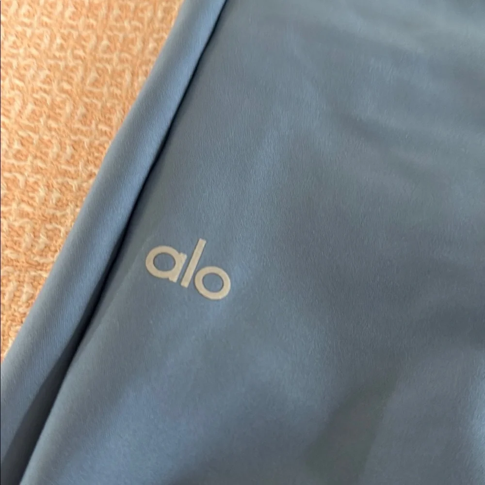 Alo Blue‎ Leggings with silver details